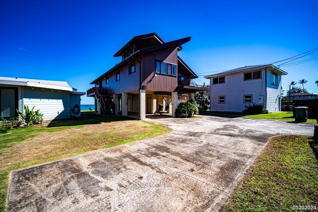 Building Photo - FURNISHED 3br/4ba SF Home in Punaluu