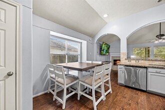 Building Photo - 1479 Allison St