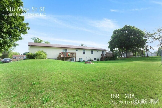 Foto del edificio - 418 60th St SE