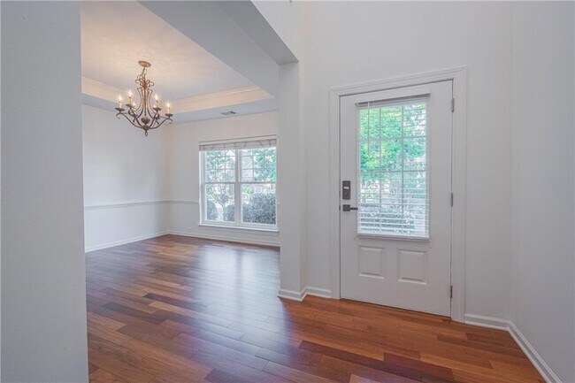 Foto del edificio - 7657 Legacy Rd