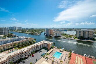 Building Photo - 1865 S Ocean Dr