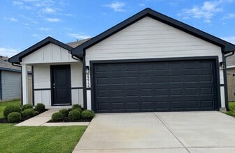 Building Photo - 23732 Patchouli Ter Dr