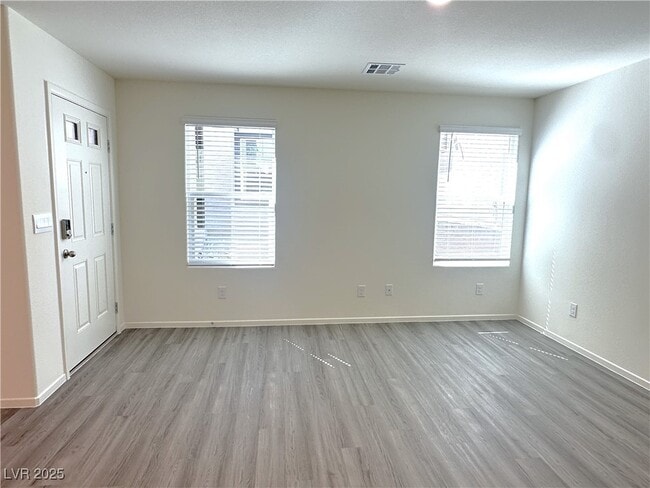 Building Photo - 9927 Saffron Hls St