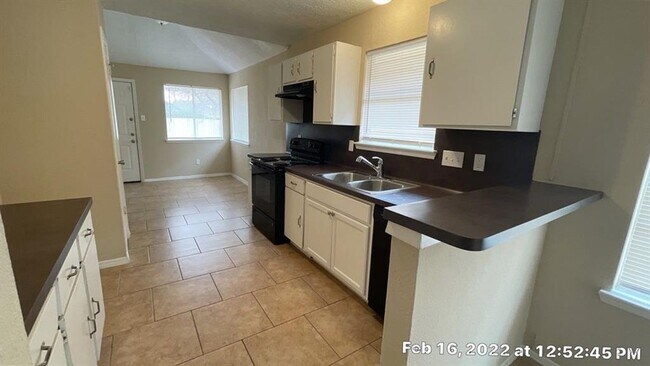 Building Photo - 23227 Prairie Bird Dr