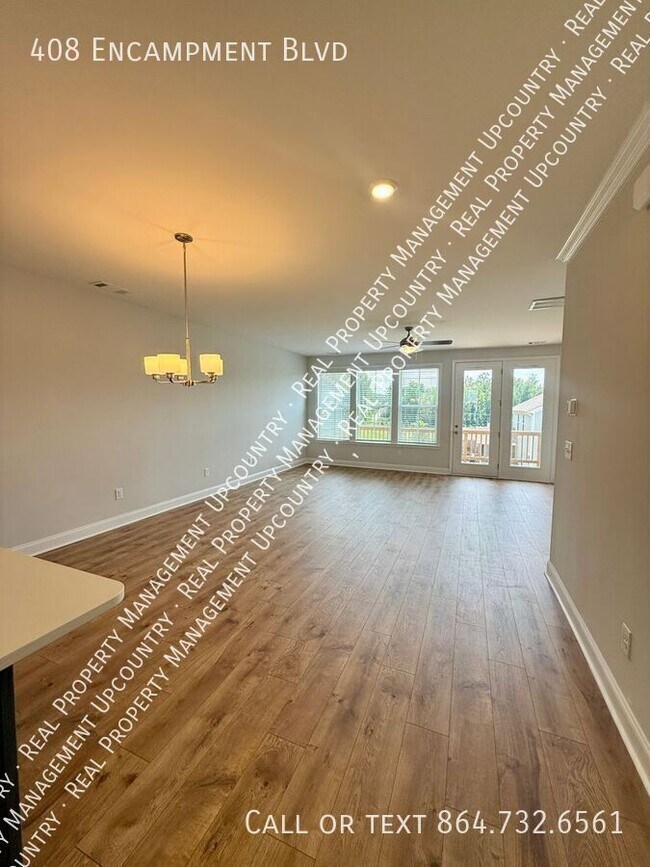Foto del edificio - 408 Encampment Blvd