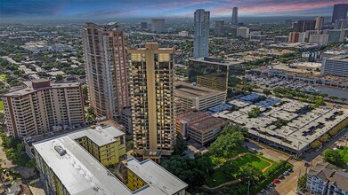 Building Photo - 3350 McCue Rd