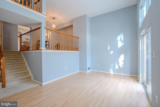 Foto del edificio - 128 S Barrow Pl