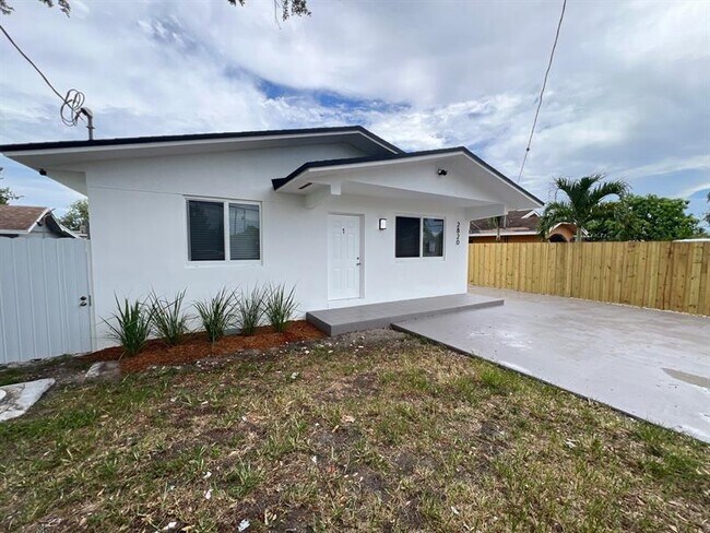 Foto del edificio - 2820 NW 95th St