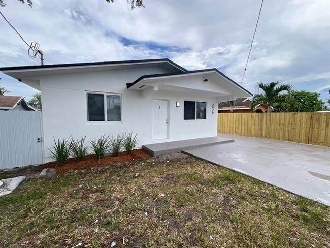 Building Photo - 2820 NW 95th St