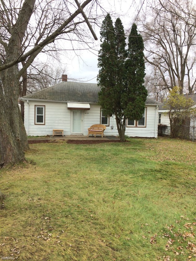 Primary Photo - 4123 Coggins Ave