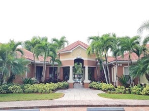 Building Photo - 10276 Fox Trail Rd S