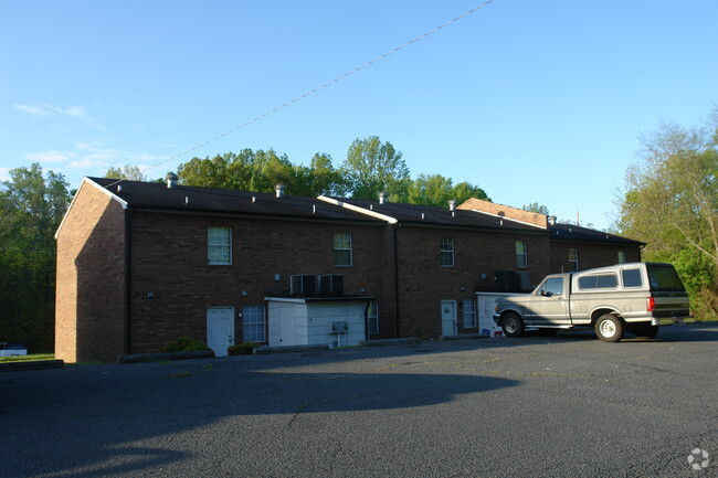 Building Photo - 151 Brookwood Ave