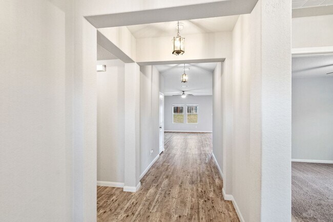 Foto del edificio - State of the Art Amenities - 31673 Nimbus Dr