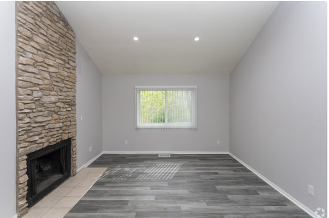 Interior Photo - Coventry Court West Apartments