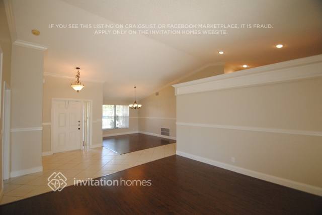 Foto del edificio - 4411 NW 73rd Way