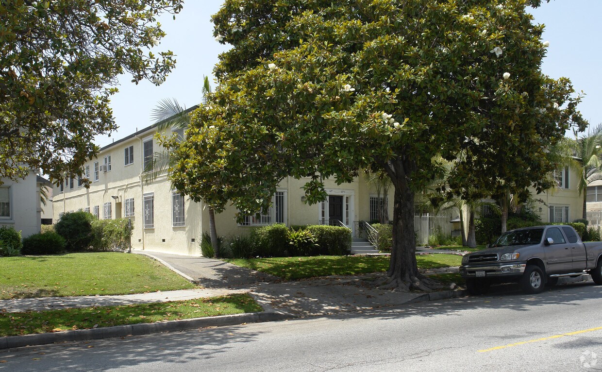 Building Photo - 427-437 N Van Ness Ave