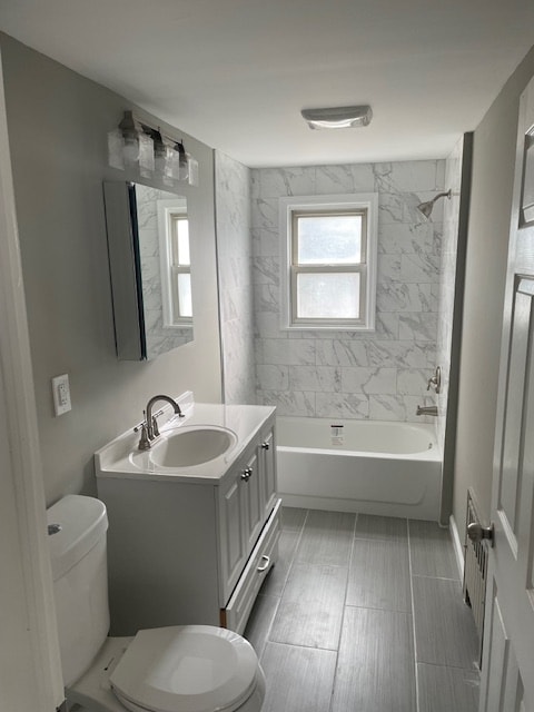 Foto principal - 294 W Webster Ave