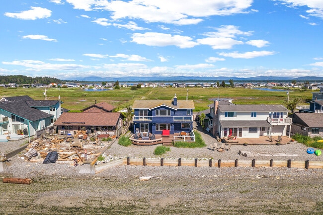 Building Photo - 4183 Sucia Dr