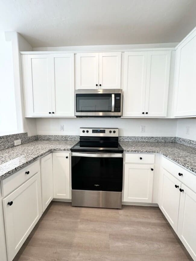 Building Photo - Find your perfect match with our rental pr...