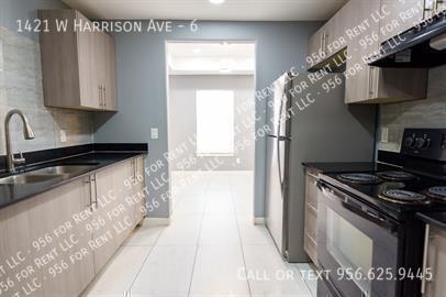 Building Photo - 1421 W Harrison Ave