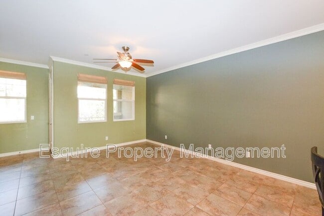 Foto del edificio - 4523 Via Del Sol