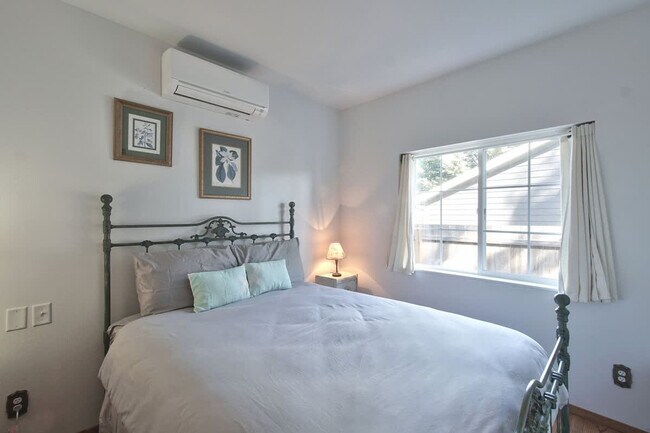 Foto del edificio - 925 SW Fleishauer Ln