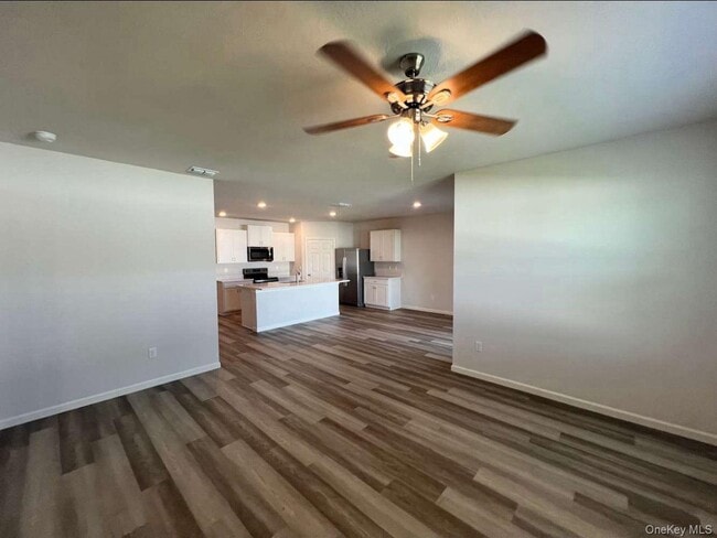 Building Photo - 114 Franklin Ave