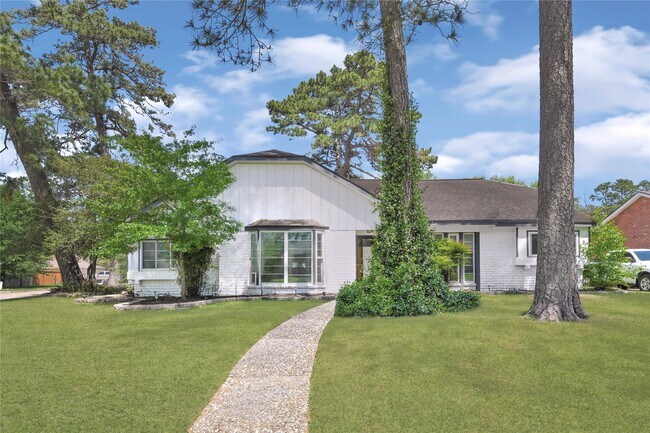 Foto del edificio - 25418 Tuckahoe Ln