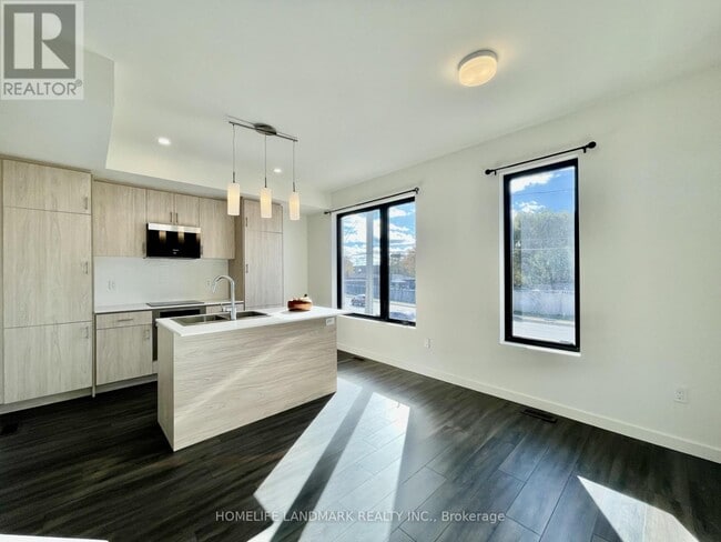 Building Photo - 339 Veterans Dr