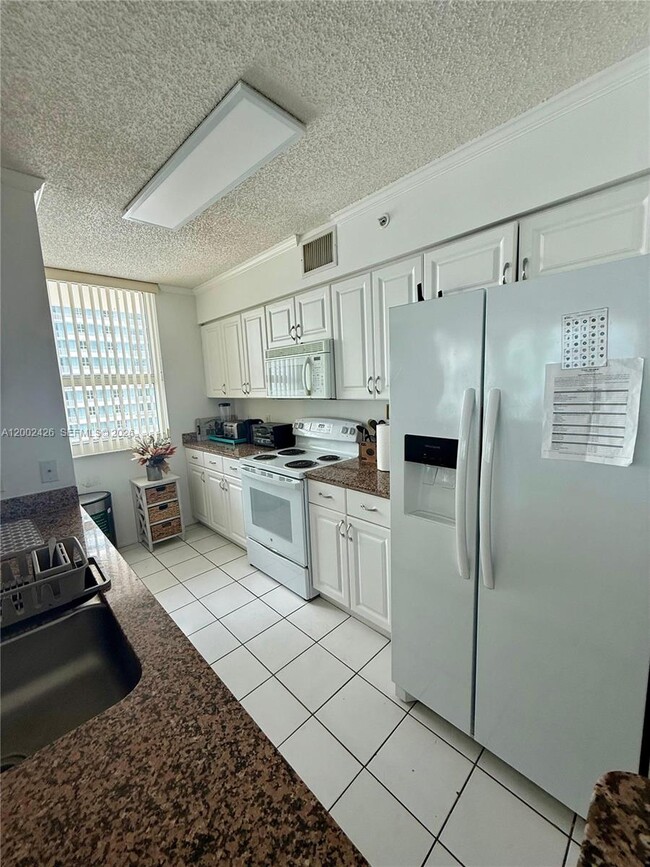 Foto del edificio - 1155 Brickell Bay Dr