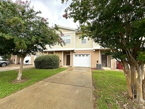 Building Photo - 154 Iron Horse Dr E