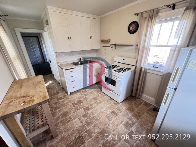 Foto del edificio - 3255 20th Ave S