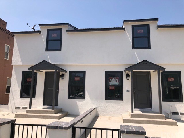 Primary Photo - 223 Nieto Ave