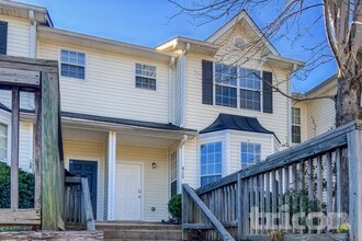 Building Photo - 128 Hawkeye Ln NW