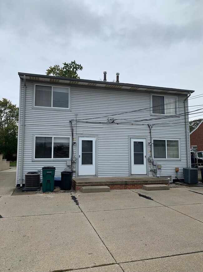 Building Photo - 1200 Dorothea Rd