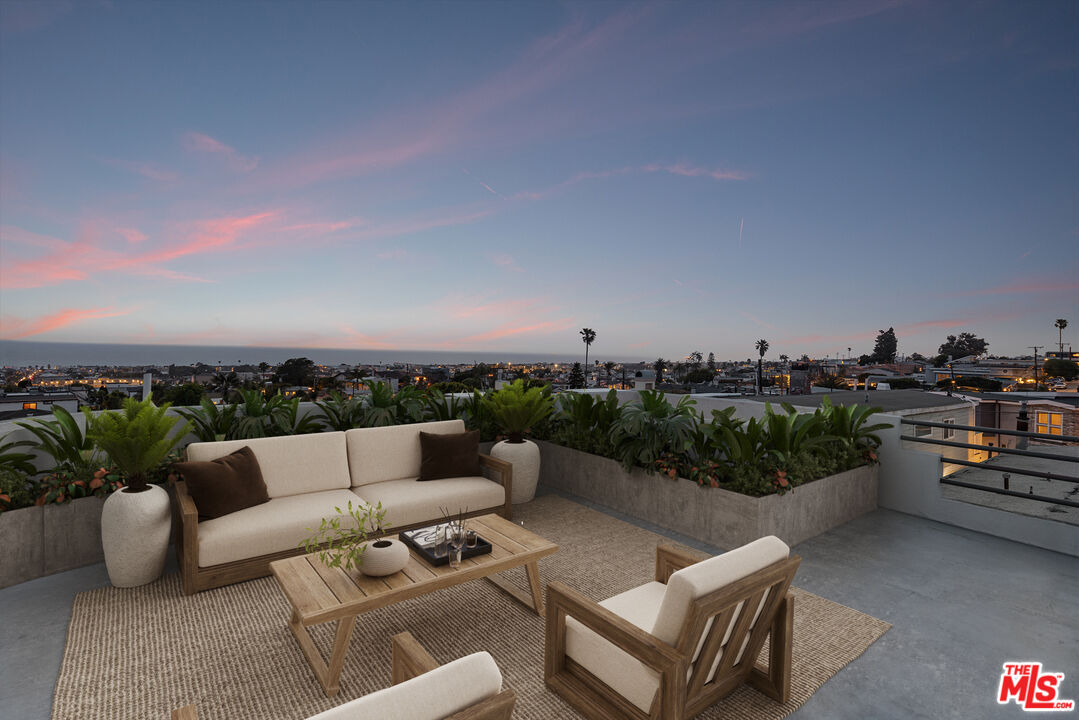 Foto principal - 1129 2nd St