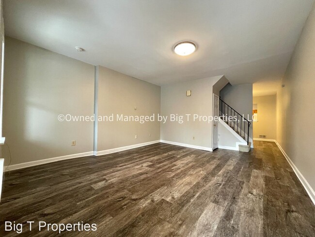 Foto del edificio - 3 br, 1.5 bath House - 207 Concord Ave