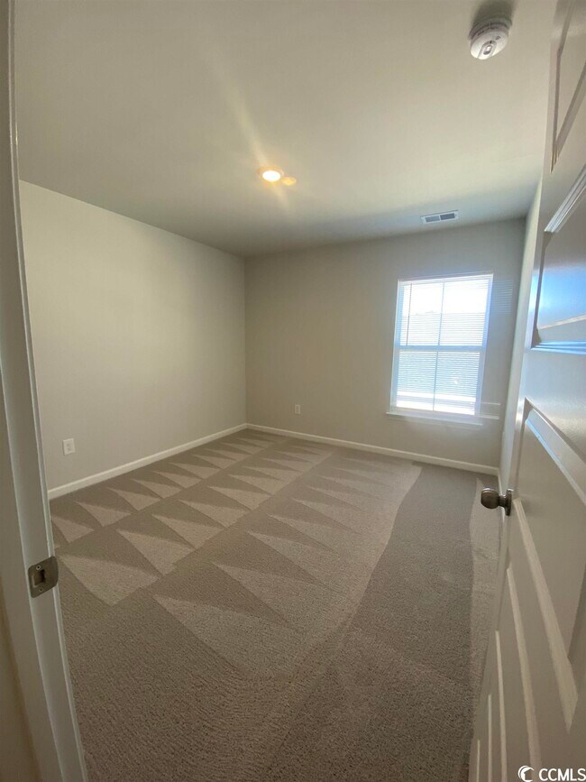 Building Photo - 164 Empyrean Cir