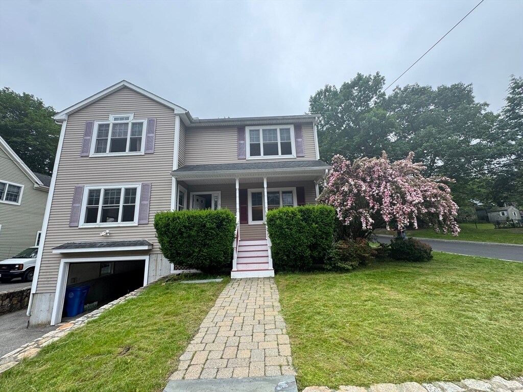 Foto principal - 44 Rockridge Rd