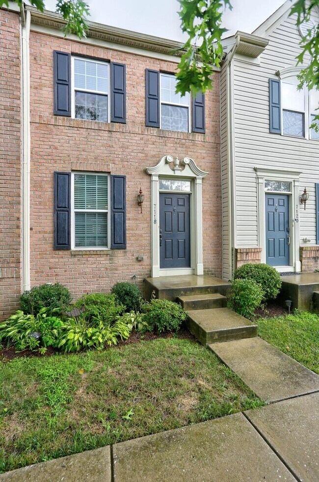 Foto del edificio - 3BR, 3BA, 1-Car Garage Townhome in Howard Square