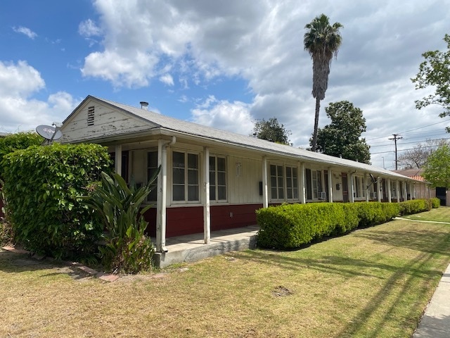 Building Photo - 209 E Cypress St