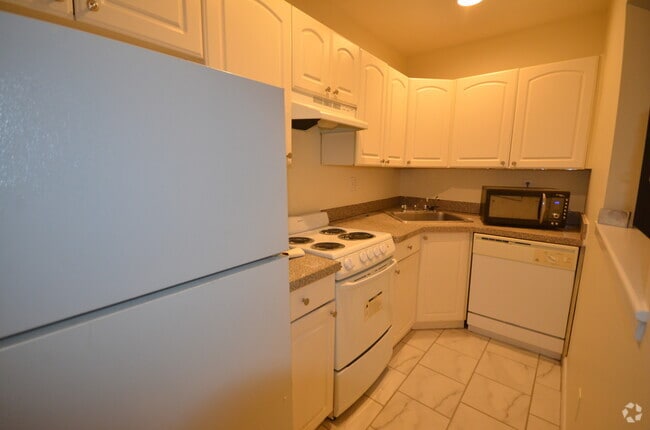 Building Photo - 44 Allston St