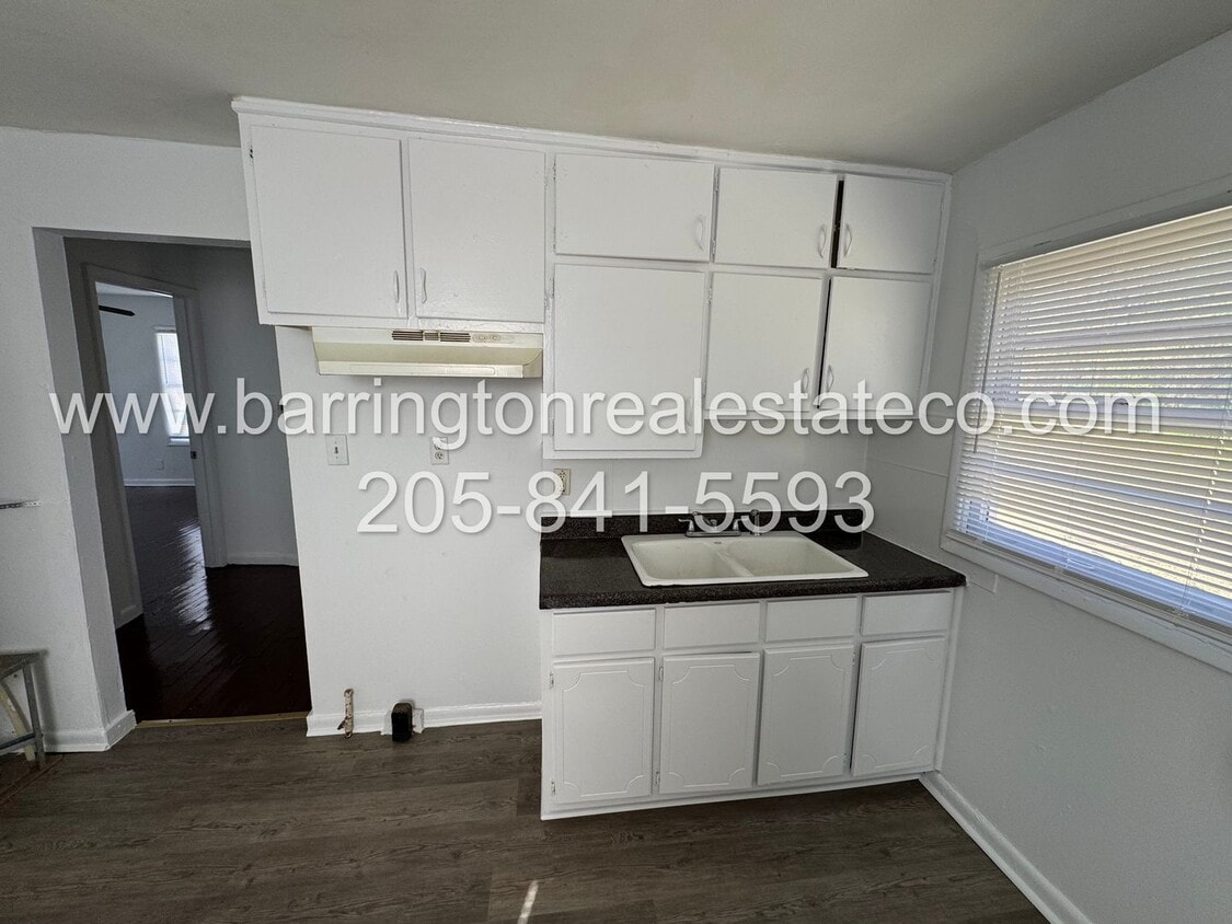 Building Photo - Birmingham/Inglenook