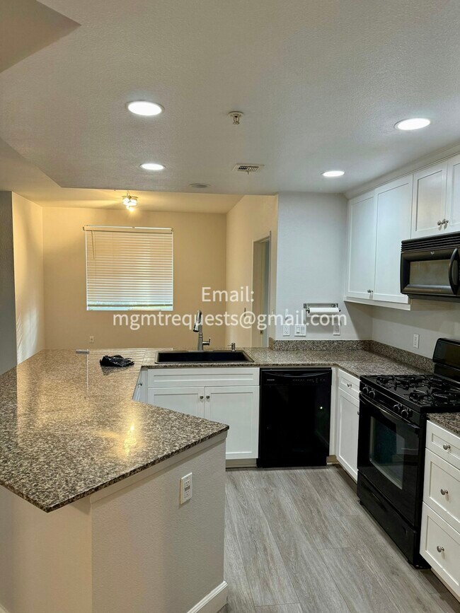 Photo - 1112 Scholarship Apartment