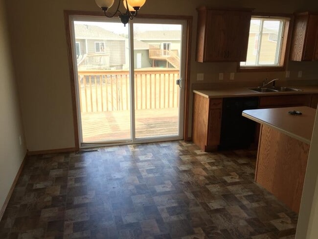 Building Photo - 1723 Torrey Pines Dr