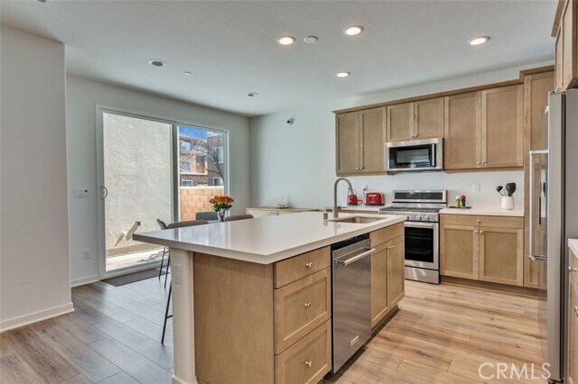 Foto del edificio - 11061 Renewal Dr