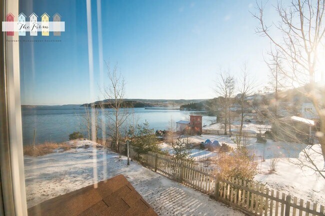 Photo du bâtiment - 131 Marine Dr
