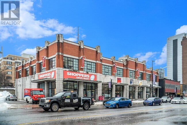 Photo du bâtiment - 316-316 Rideau St