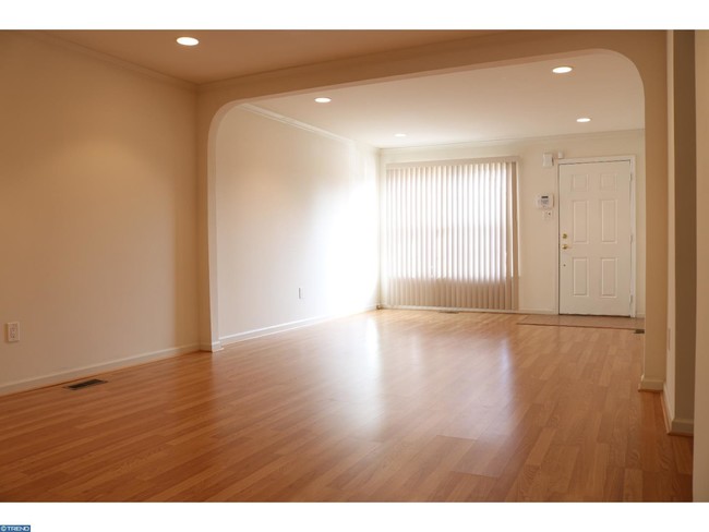 Building Photo - 117 Ashley Dr