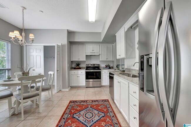Foto del edificio - 718 3rd St NE